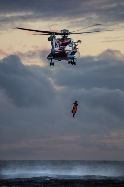 hélicoptère de sauvetage en mer