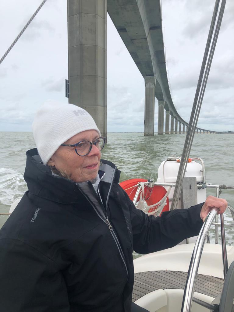 6260099448b1f_BatricePontIledeRRetourversLaRochelle